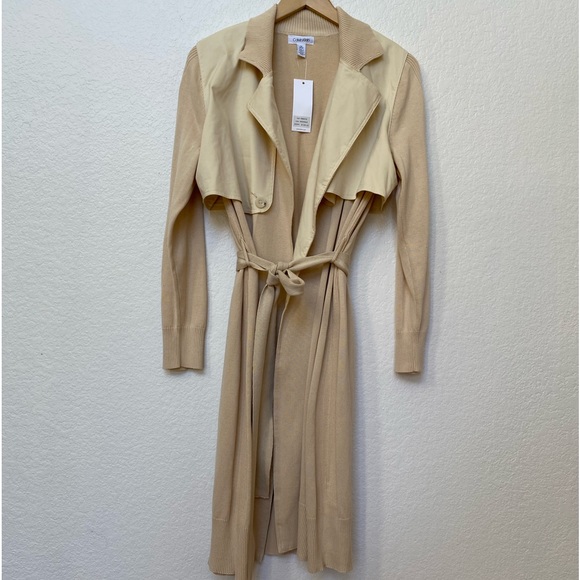 Calvin Klein Sweaters - Calvin Klein
Long Sweater Cardigan size Small